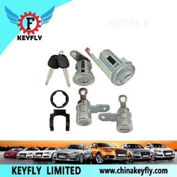 Complete Lock Set with 2 Keys for Excelle